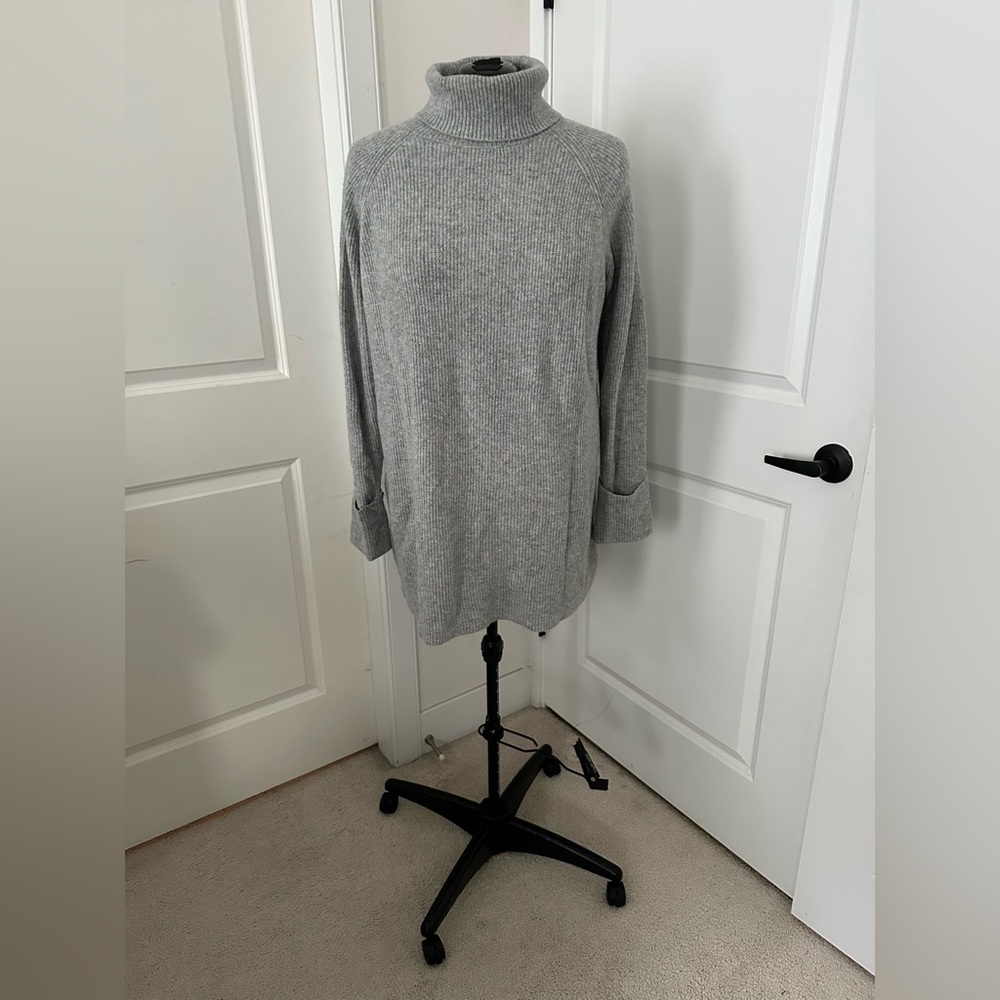 Halogen Light Gray Turtleneck Sweater